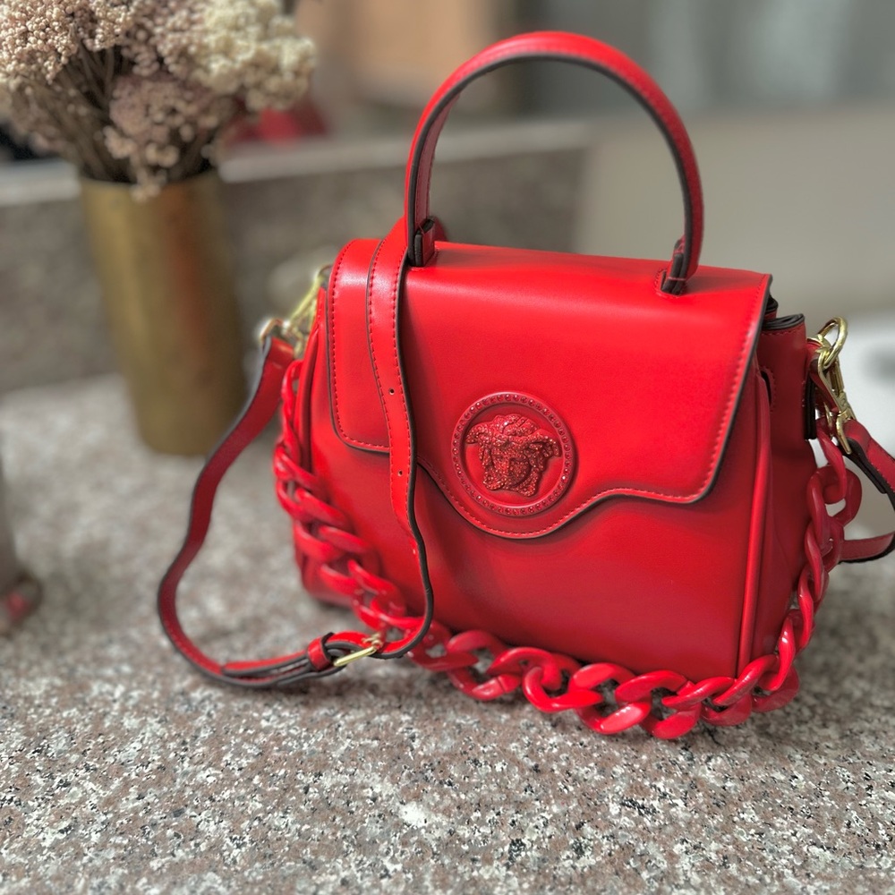 NWOT La Medusa Red Rhinestones Chain Handbag